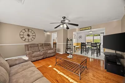 90 Smoke Rise Cir, Swansea, MA 02777 - Photo 6