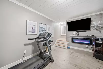 1 Tsitsinos Dr, Peabody, MA 01906 - Photo 38