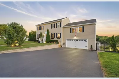 1 Tsitsinos Dr, Peabody, MA 01906 - Photo 4