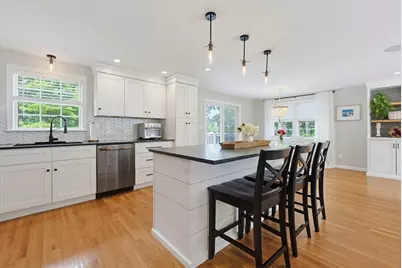 10 Howe Circle, Randolph, MA 02368 - Photo 2