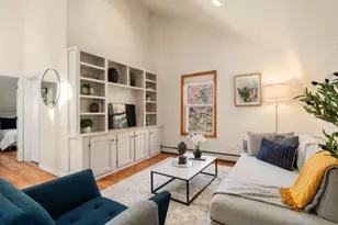 9 High St Pl, Brookline, MA 02445 - Photo 2