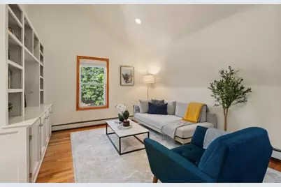 9 High Street Place #3, Brookline, MA 02445 - Photo 2