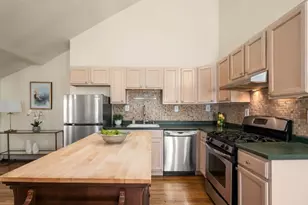 9 High St Pl, Brookline, MA 02445 - Photo 6