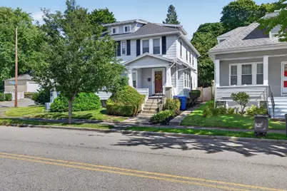 141-143 Stetson Ave #1, Swampscott, MA 01907 - Photo 2