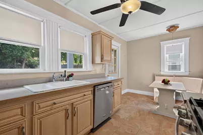 141-143 Stetson Ave #1, Swampscott, MA 01907 - Photo 14