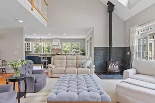 11 Cider Ln, Dracut, MA 01826 - Photo 10
