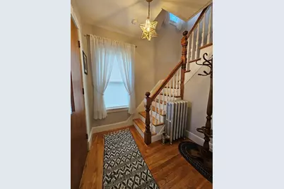 27 Dayton St, Lowell, MA 01852 - Photo 12