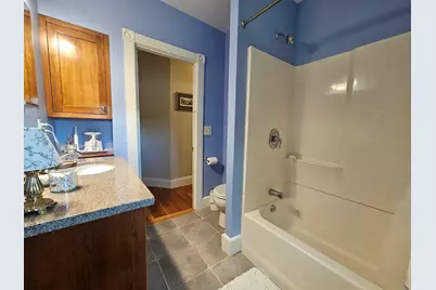 27 Dayton St, Lowell, MA 01852 - Photo 32