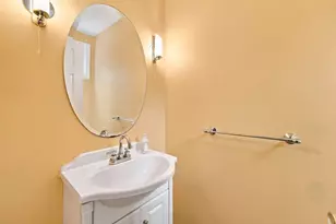 829 Chestnut, Newton, MA 02468 - Photo 12