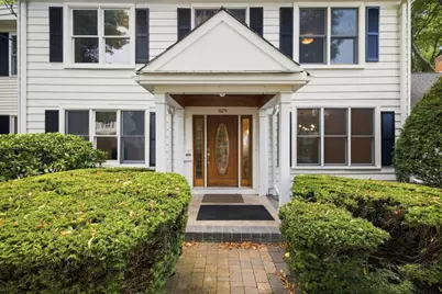 829 Chestnut, Newton, MA 02468 - Photo 2