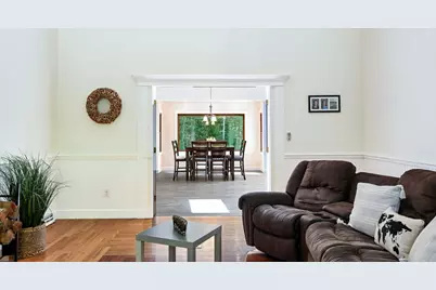 27 Brittany Ln, Dartmouth, MA 02747 - Photo 8