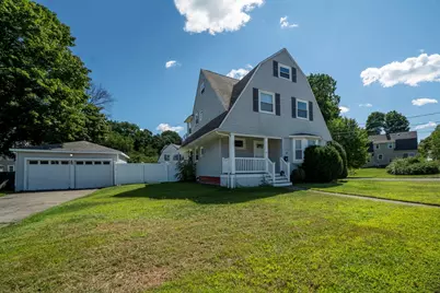 121 Oakland St, Mansfield, MA 02048 - Photo 2