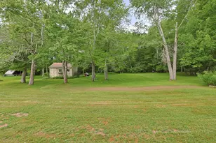 605 Wood St, Swansea, MA 02777 - Photo 40