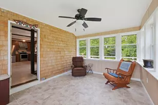 605 Wood St, Swansea, MA 02777 - Photo 18