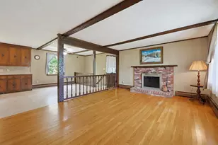 605 Wood St, Swansea, MA 02777 - Photo 8