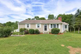 605 Wood St, Swansea, MA 02777 - Photo 2