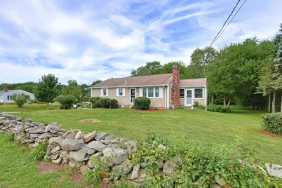 605 Wood Street, Swansea, MA 02777 - Photo 4
