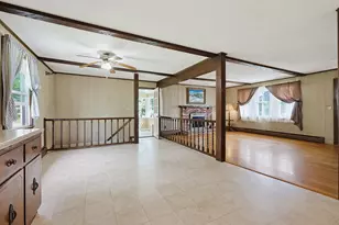 605 Wood St, Swansea, MA 02777 - Photo 16