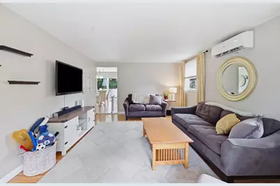 393 Cherry St, Holyoke, MA 01040 - Photo 4