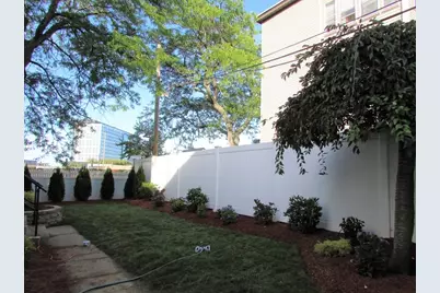 15 Vermont Avenue #15, Somerville, MA 02145 - Photo 8
