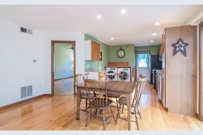 303 Alvord Pl #303, South Hadley, MA 01075 - Photo 6