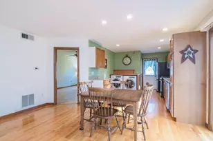303 Alvord Pl, South Hadley, MA 01075 - Photo 6