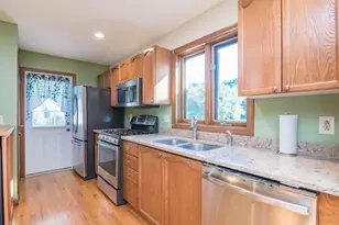 303 Alvord Pl, South Hadley, MA 01075 - Photo 10