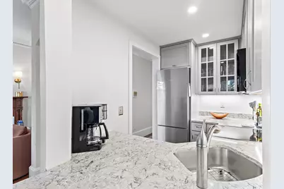 405 Commonwealth Ave #8, Boston, MA 02215 - Photo 22
