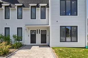 19 Ashland St, Boston, MA 02122 - Photo 32
