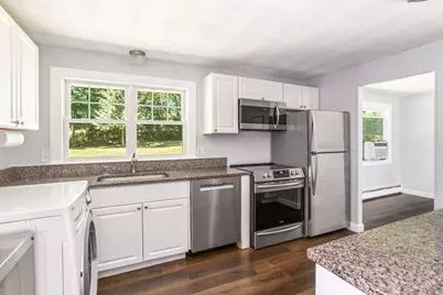 12 Terri Rd, Framingham, MA 01701 - Photo 12