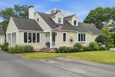 19 Lincoln Ave, Scituate, MA 02066 - Photo 2