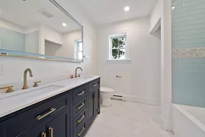 118 Prospect St, Gloucester, MA 01930 - Photo 18