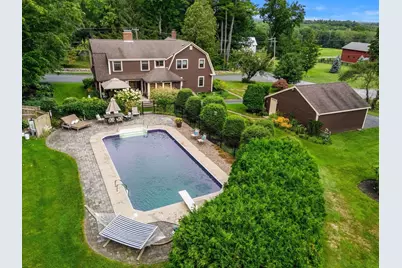 36 Cross St, Topsfield, MA 01983 - Photo 2