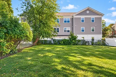 22 Cleveland St #22, North Andover, MA 01845 - Photo 32