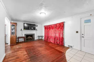 135 Emerson St, Springfield, MA 01118 - Photo 8