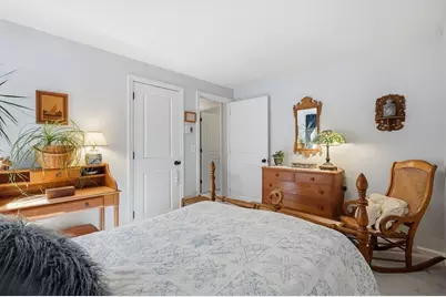 266 Grove St #2, Northampton, MA 01060 - Photo 16