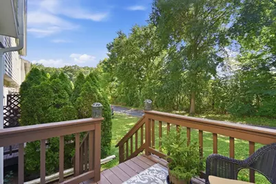 266 Grove St #2, Northampton, MA 01060 - Photo 28