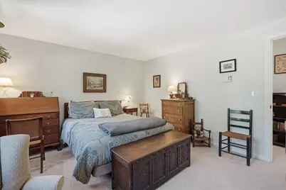 266 Grove St #2, Northampton, MA 01060 - Photo 18