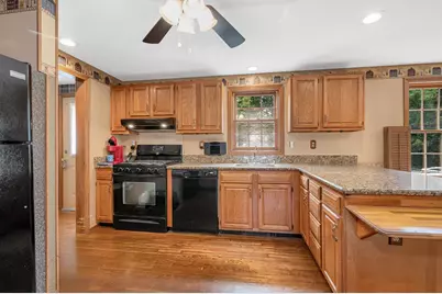 15 Jefferson Road, Dracut, MA 01826 - Photo 6
