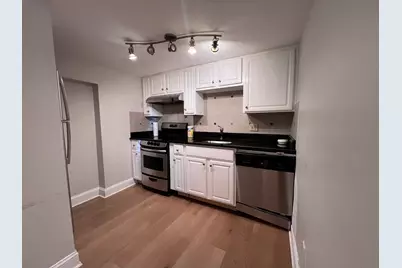 192 Central Street #B, Somerville, MA 02145 - Photo 4