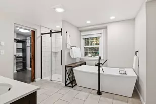 218 Heatherstone Rd, Amherst, MA 01002 - Photo 24