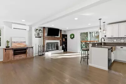 218 Heatherstone Rd, Amherst, MA 01002 - Photo 8