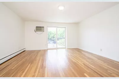 50 Green St #207, Brookline, MA 02446 - Photo 4