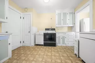 525 Lynn Fells Pkwy, Melrose, MA 02176 - Photo 14