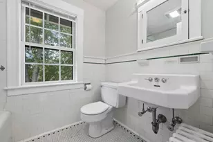 525 Lynn Fells Pkwy, Melrose, MA 02176 - Photo 28