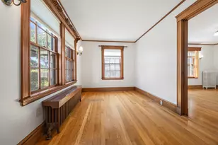 525 Lynn Fells Pkwy, Melrose, MA 02176 - Photo 16