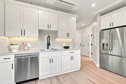 4294 Washington St #2, Boston, MA 02131 - Photo 4