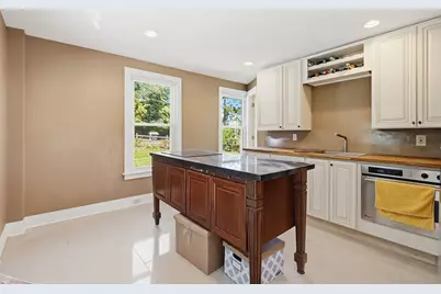 42 Jabish St, Belchertown, MA 01007 - Photo 4