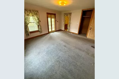 2 Gunn St, Erving, MA 01344 - Photo 12