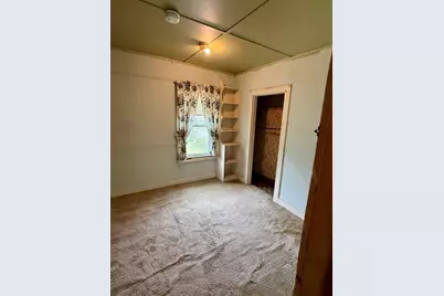 2 Gunn St, Erving, MA 01344 - Photo 14